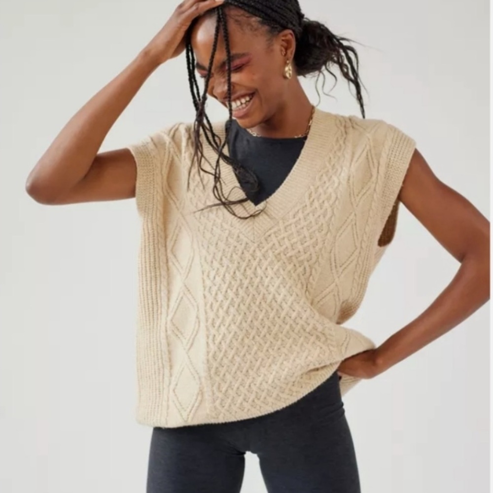 Women’s Urban Outfitters BDG Sweater Vest - Beige, XS